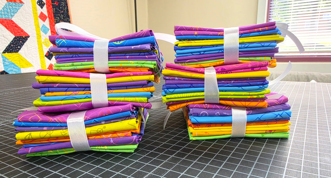 Deco Glo II Fat Quarter Bundle By Giucy Giuce