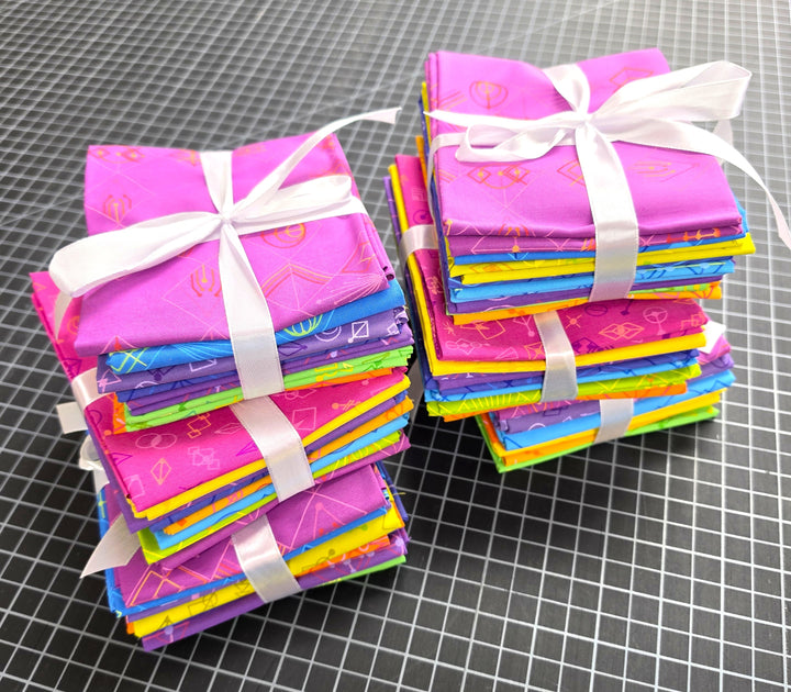 Deco Glo II Fat Quarter Bundle By Giucy Giuce