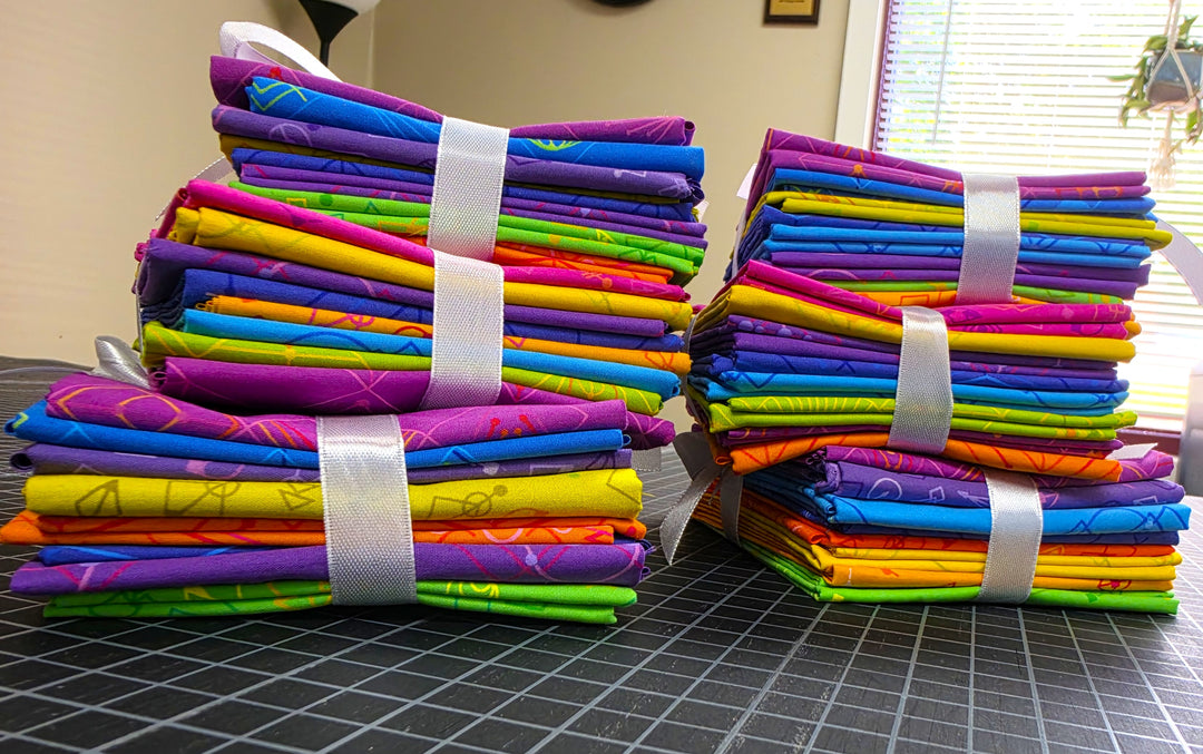 Deco Glo II Fat Quarter Bundle By Giucy Giuce