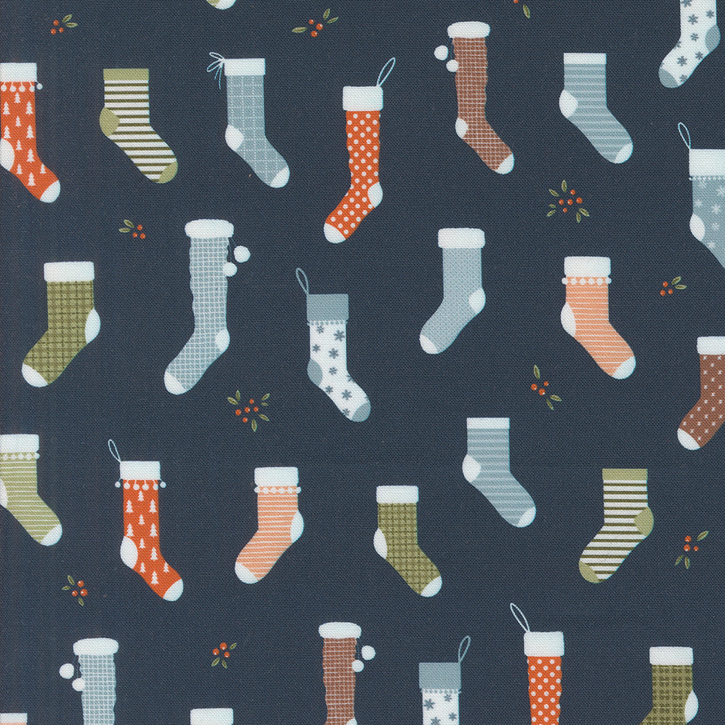 PURRFECT CHRISTMAS 2.5-Inch Jelly Roll Precuts