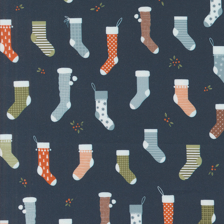 PURRFECT CHRISTMAS 2.5-Inch Jelly Roll Precuts