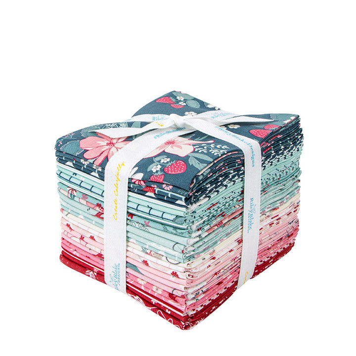 BERRY MARKET Fat Quarter Bundle Precuts by Beverly McCullough