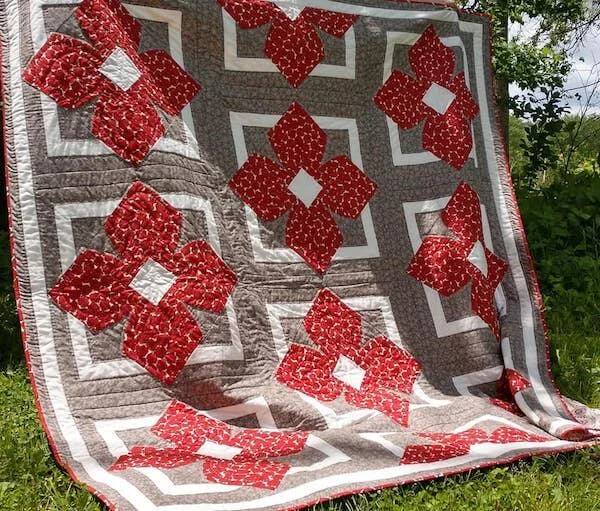 TRELLIS TWIST Quilt Pattern by Rachel Rossi